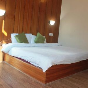 Super Townhouse Manali Near Hadimba Temple Formerly The Valerian